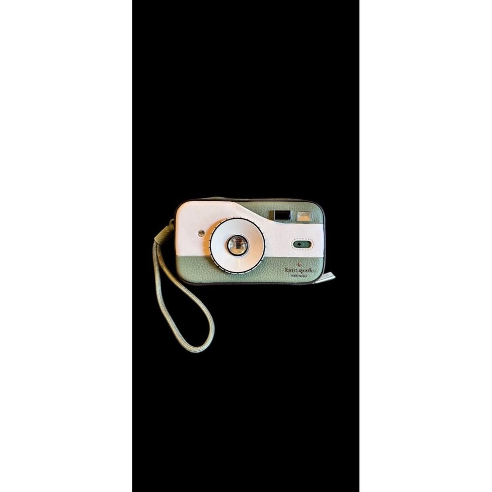 NEW Kate Spade New York Picture This 3D Camera Wristlet Clutch KL917